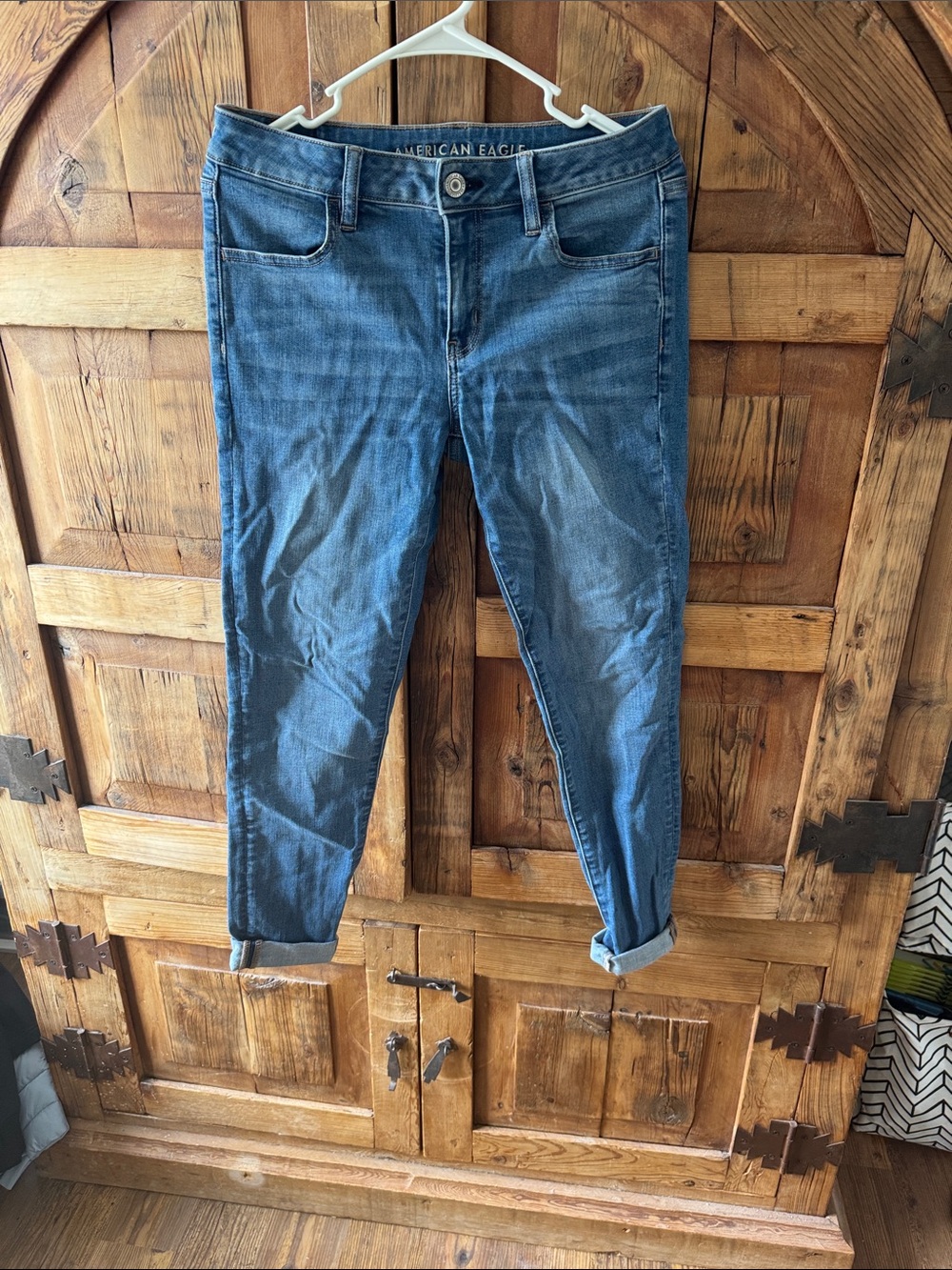 American Eagle Outfitters Blue Cropped Ankle Jeans Long length.